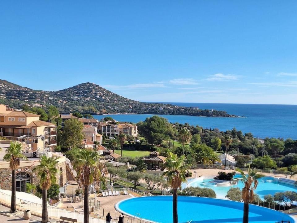 T2 En Rez De Jardin Privatif Cloture , Cap Esterel Pierre Et Vacances ,Piscine Chauffee Des Le 05 Avril Au 02 Novembre Saint-Raphaël 外观 照片